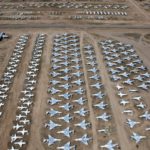 νεκροταφειο αποθηκη αεροπλανων αποσυρση