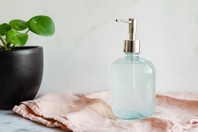 απολυμαντικο χεριων αντισηπτικο diy φτιαχτο μονος συνταγη οινοπνευμα αλοε βερα aloe vera γελ gel τζελ κορονοιος κοροναιος 2020